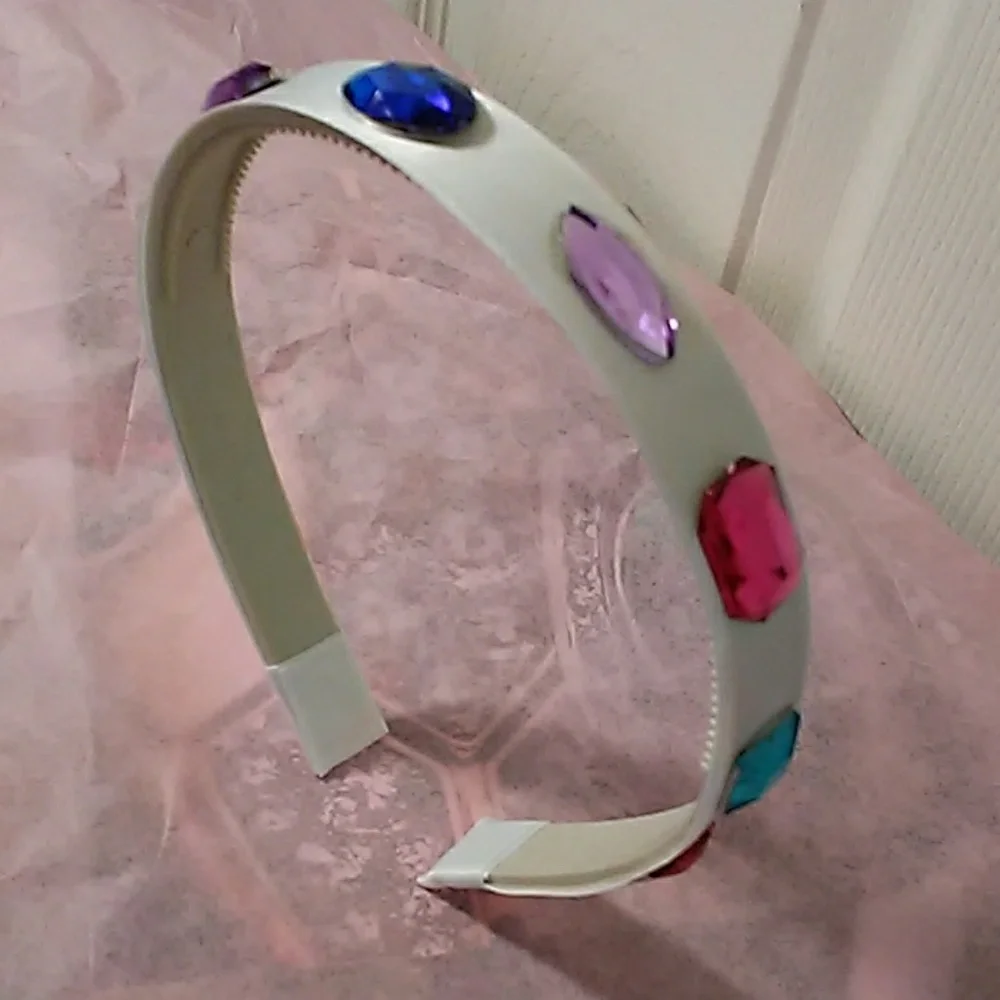N/A headband has